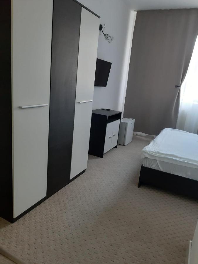 Ostello Casablanca Craiova Esterno foto