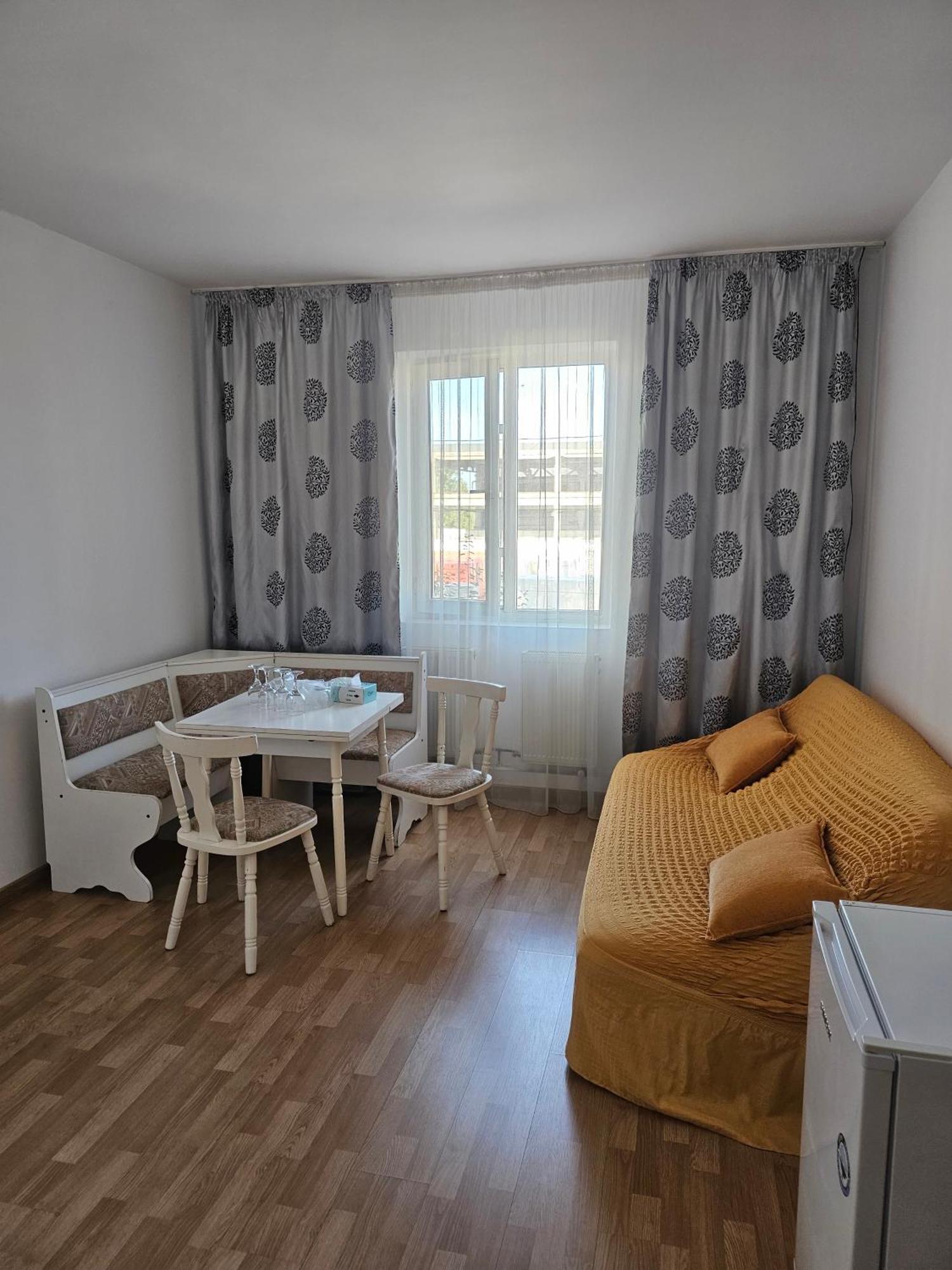 Ostello Casablanca Craiova Esterno foto